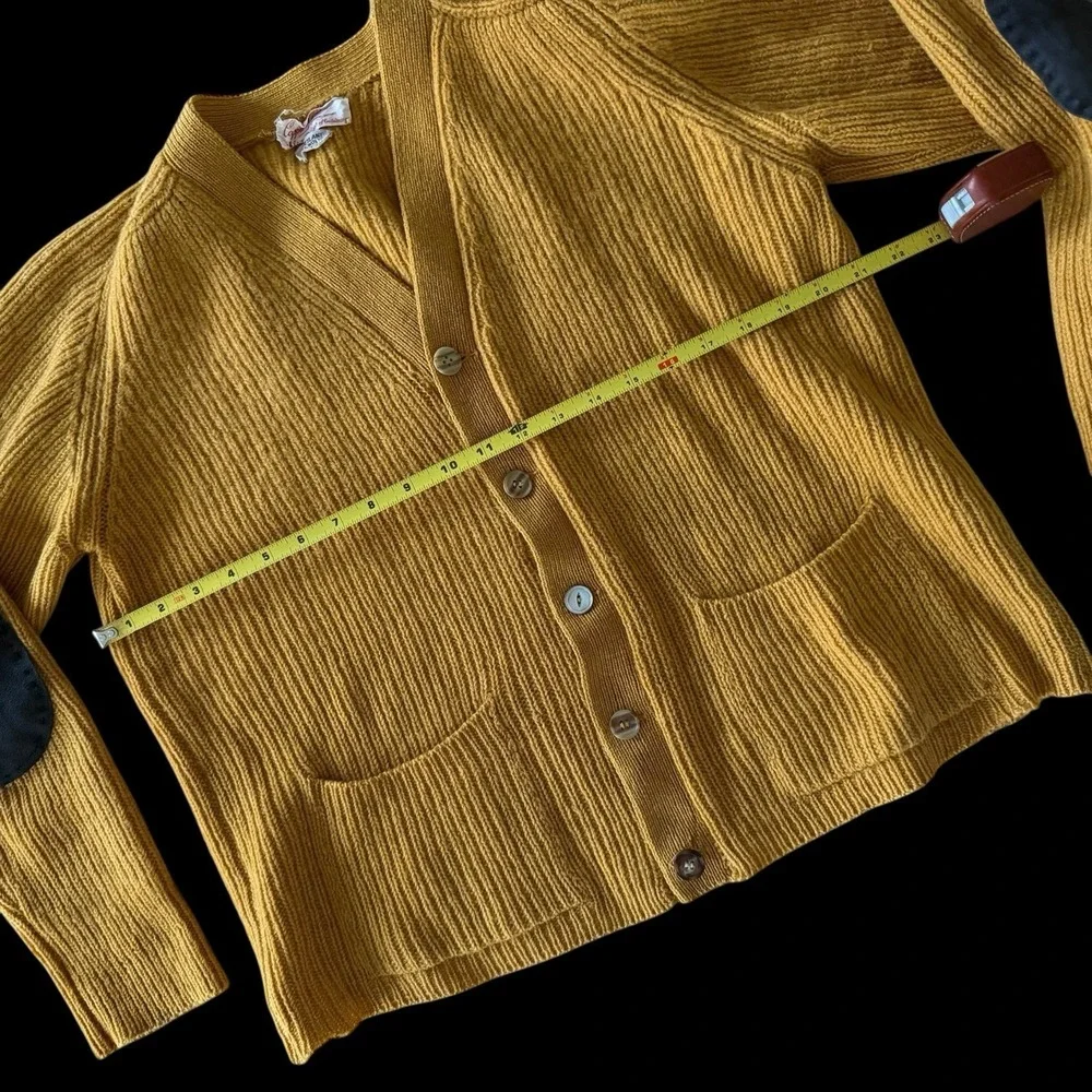 Vintage Capper & Capper Shetland Wool Cardigan‎ Button Front Sz 40 Mustard Flaw